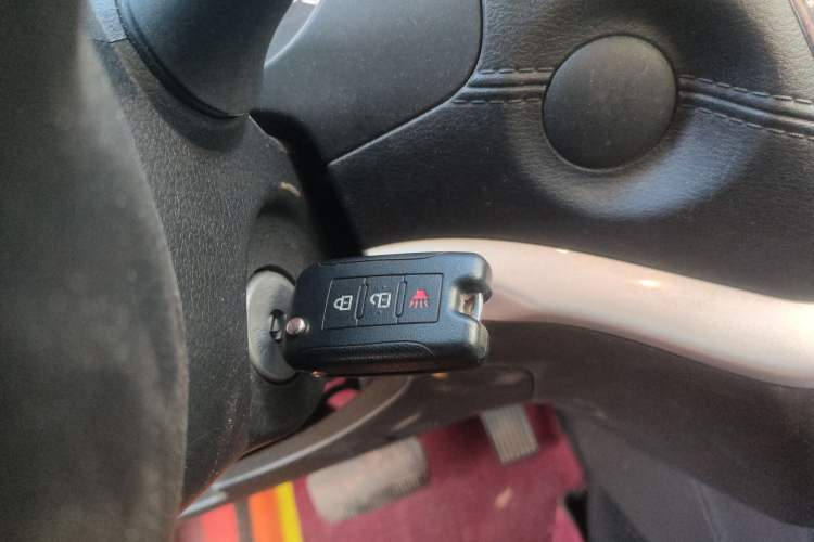 Used Dongfeng Ruichi 6 2021 2.3T Automatic All-Wheel Drive Diesel Luxury Flat-Base Long Cargo Bed M9T Vehicle Key