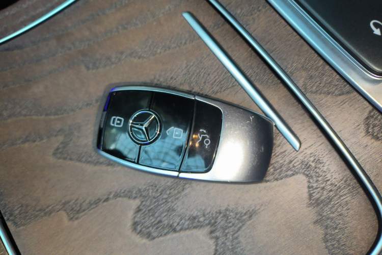 Used Mercedes-Benz E-Class 2022 Updated E 260 L
