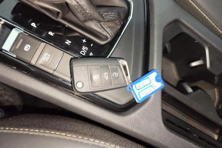 Used Volkswagen Tiguan L 2021 330TSI Automatic Two-Wheel Drive Smart Edition