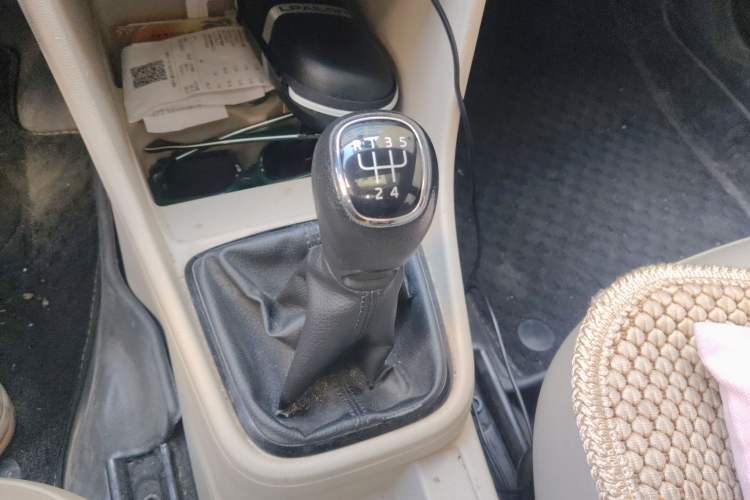 Used Skoda Rapid 2015 1.6L Manual Smart Selection Model
