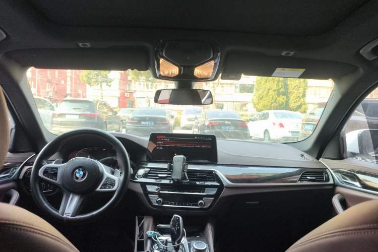 Used BMW 5 Series 2022 Restyled 530Li Leading Edition M Sport Package