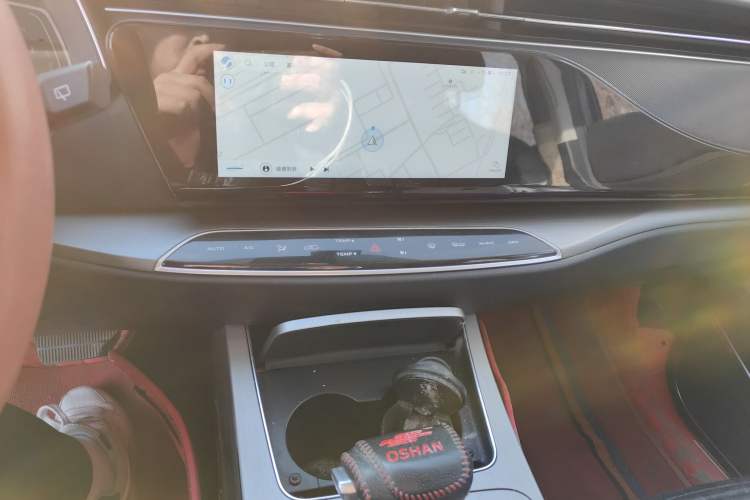 Used CHANGAN OSHAN X7 2021 1.5T Automatic Luxury Model Audio And AC Panel