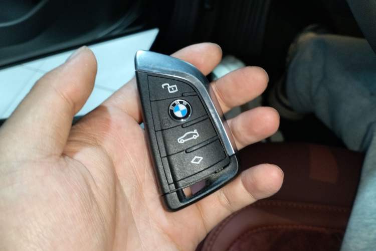 Used BMW 3 Series 2023 325Li M Sport Night Edition Package Vehicle Key