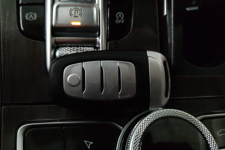 Used Hongqi H9 2022 2.0T Smart Connect Flagship Edition
