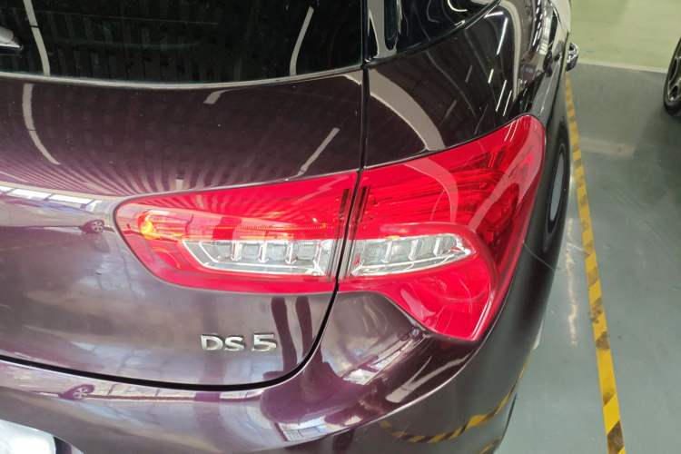 Used DS 5 2014 1.6T Luxury Edition THP160