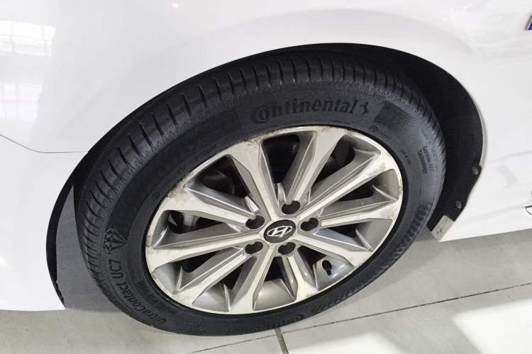 Used Hyundai Sonata 2015 1.6T GLS Smart Model
