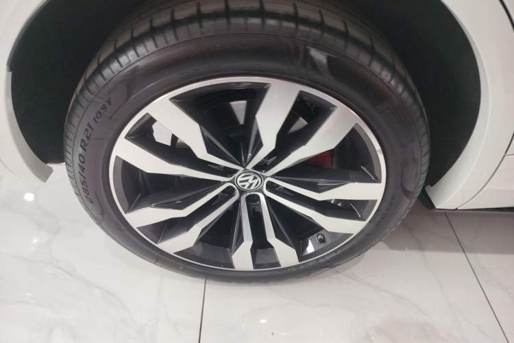 Used Volkswagen Touareg 2019 3.0 TSI Advanced Version China V Standard Right Rear Wheel Hub