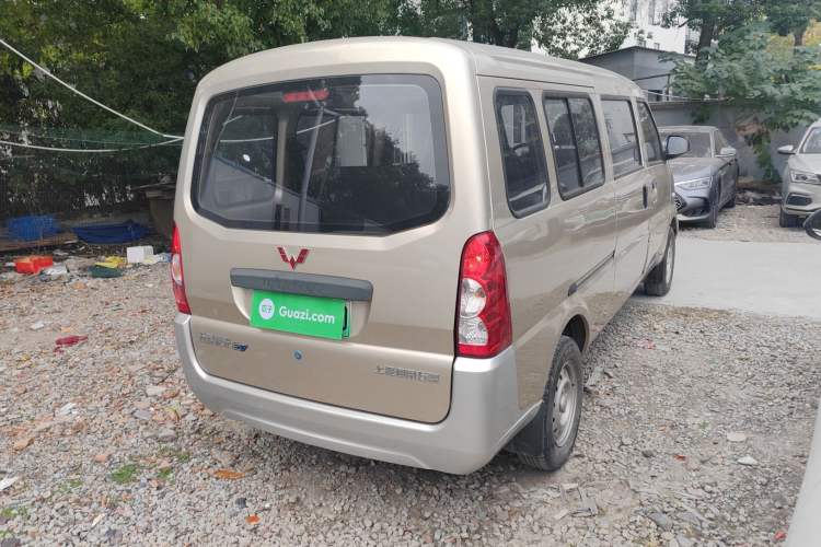 Used Wuling Rongguang EV 2020 Basic Version 7-Seater 300 km
