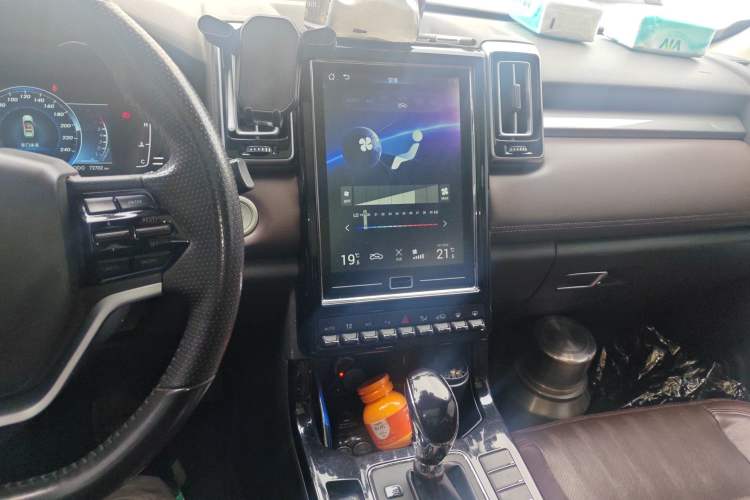 Used BAIC Changhe Q7 2018 1.5T CVT Luxury Model Audio And AC Panel