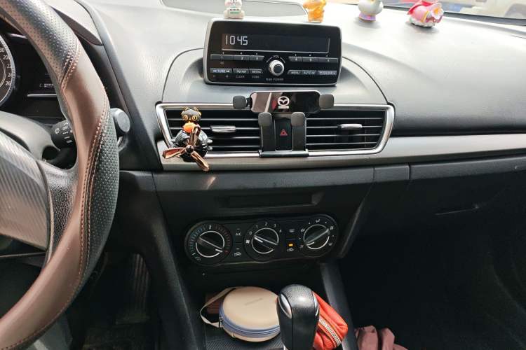 Used Mazda 3 Axela 2016 Sedan 1.5L Automatic Comfort Model Audio And AC Panel