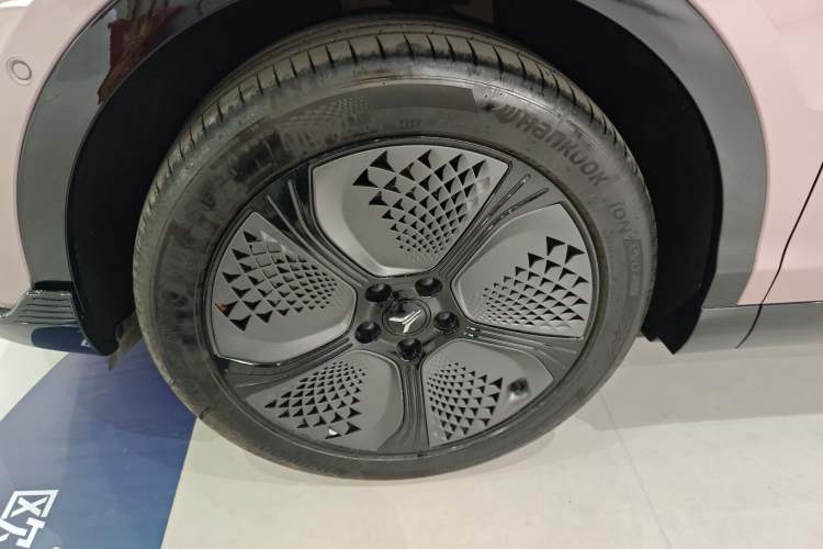 Used VOYAH COURAGE 2024 Ultra-Long Range Smart Enjoyment Version
