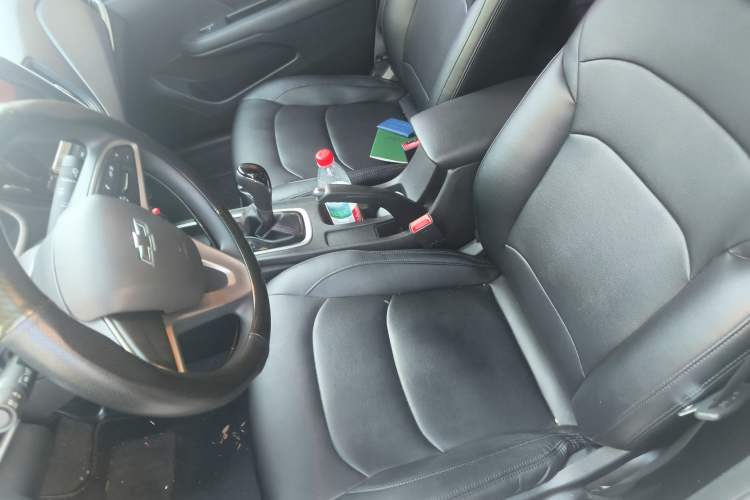 Used Chevrolet Monza 2019 Redline 320T Dual-Clutch Joyful Edition China VI Standard Left Front Seat