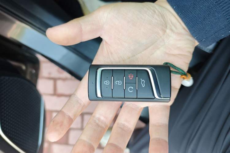 Used GAC Trumpchi GS4 2022 270T Automatic Smart Drive Navigation Edition Vehicle Key