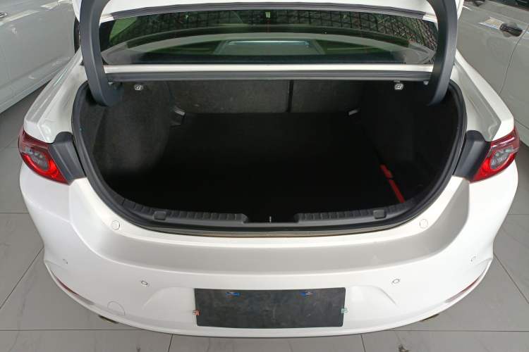 Used Mazda 3 Axela 2021 2.0L Automatic Zhiya Edition
