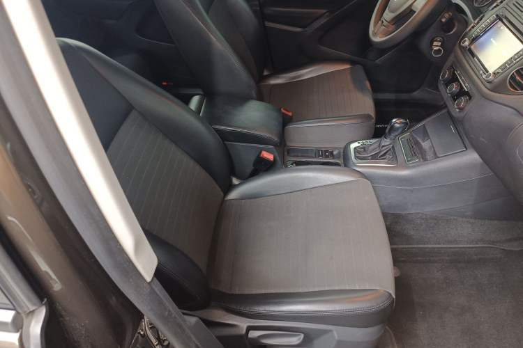 Used Volkswagen Tiguan L 2015 1.8TSI Automatic Two-Wheel Drive Trend Edition
