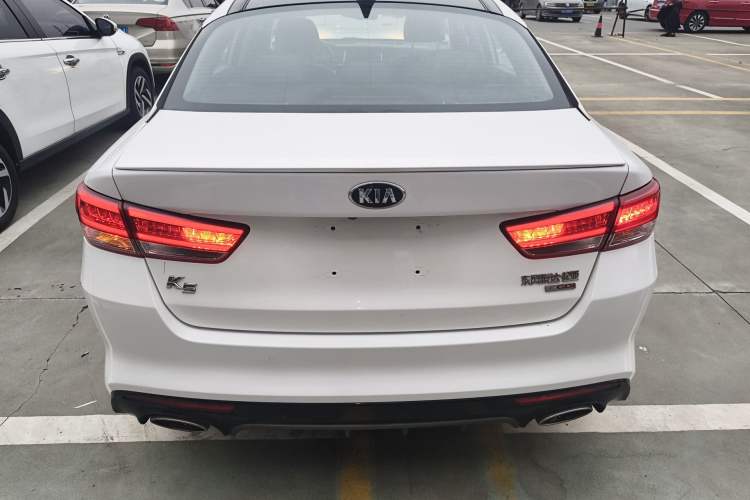 Used Kia K5 2016 1.6T Automatic LUX Rear