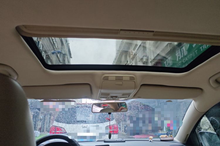 Used Volkswagen Magotan 2012 Revised 1.8TSI Luxury Version Headliner