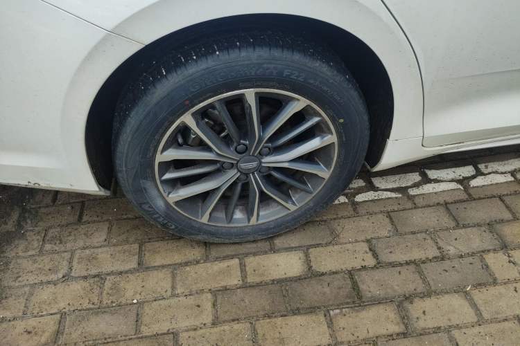 Used Geely Auto Preface 2023 2.0TD Luxury Version Right Rear Wheel Hub