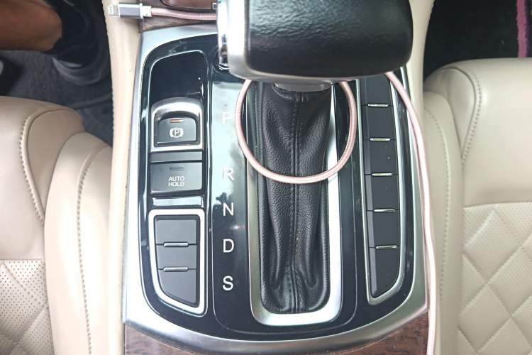 Used GAC Trumpchi GA8 2016 320T Luxury Edition
