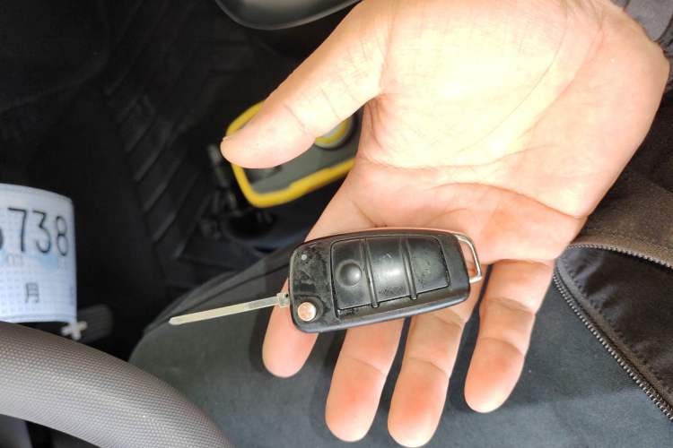 Used Chery QQ QQ Ice Cream 2022 170km Sundae Phosphate Lithium-Ion
