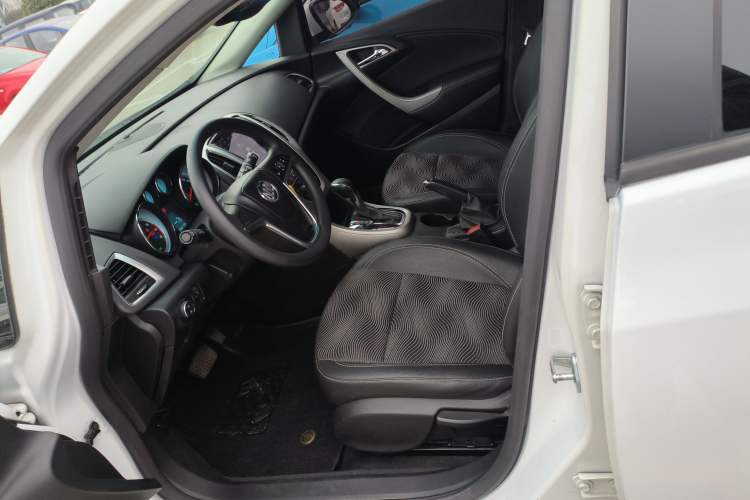 Used Buick GT 2014 XT 1.6L Automatic Fashion Edition
