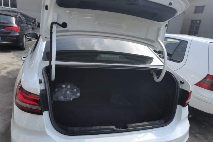 Used Volkswagen Lavida 2024 300TSI DSG Starry Sky Leading Edition
