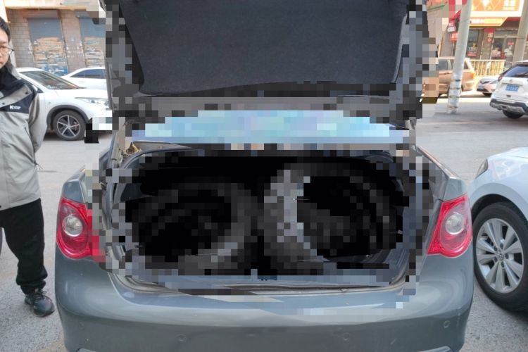 Used Volkswagen Sagitar 2011 1.6L Automatic Comfort Edition Trunk