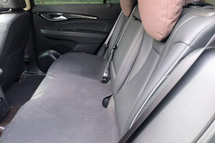 Used Buick Envision 2023 Encore Plus 652T Five-Seat Luxury Model
