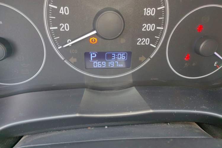 Used Honda City 2018 1.5L CVT Comfort Version Odometer Close Up