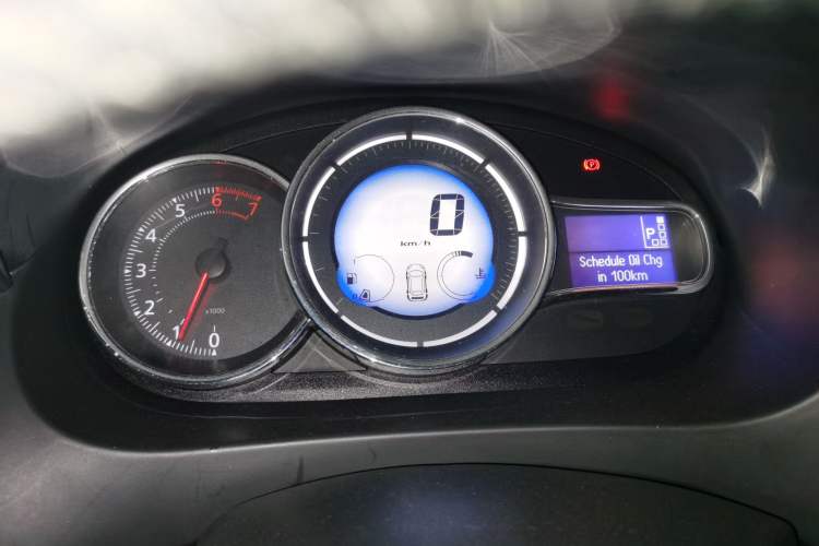 Used Renault Fluence 2013 2.0L Comfort Edition
