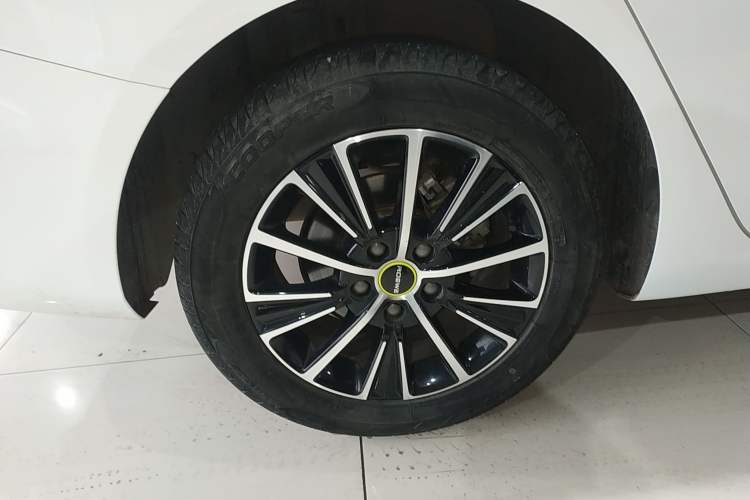 Used Roewe i5 2021 1.5L CVT Diamond Edition
