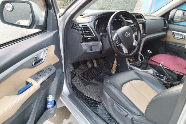 Used Great Wall Wingle 6 2014 2.0T Two-Wheel Drive Elite Version 4D20B
