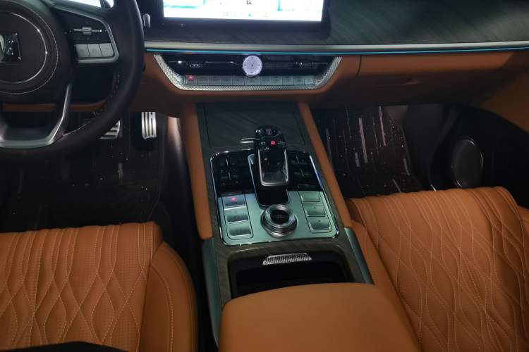 Used Tank 500 New Energy 2024 Hi4-T
