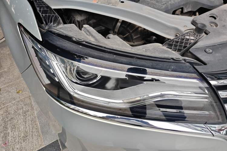 Used Roewe RX5 2020 20T Manual 4G Connect Million Edition
