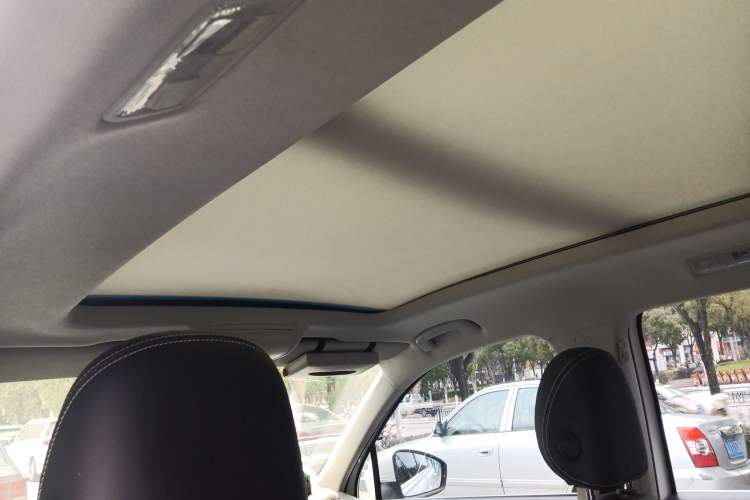 Used Volkswagen Tiguan L 2018 330TSI Automatic Two-Wheel Drive Luxury Edition Headliner