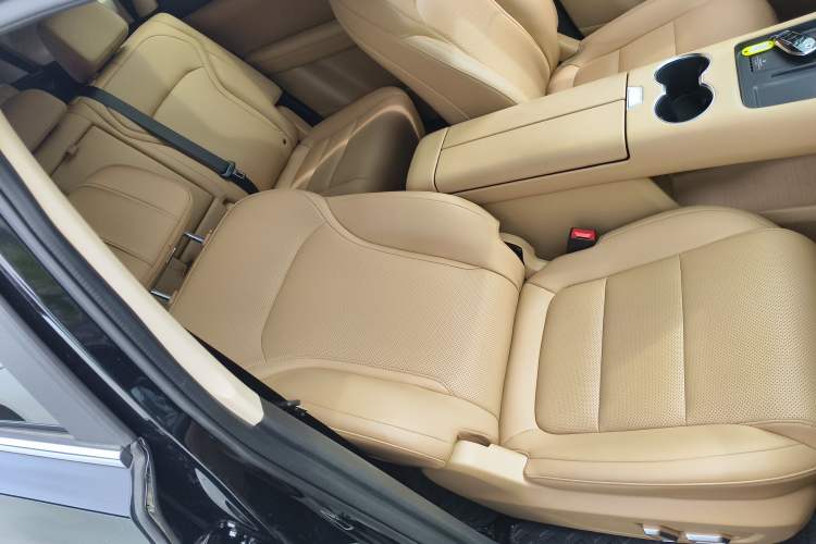 Used Landian E5 PLUS 2025 165 km Long-Range Version 7 Seats