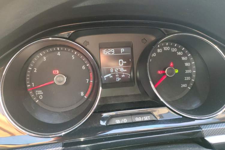 Used Volkswagen C-TREK 2017 230TSI DSG Comfort Version
