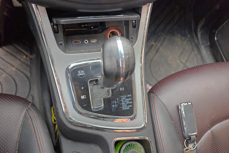 Used Baojun 560 2016 1.8L iAMT Luxury Model
