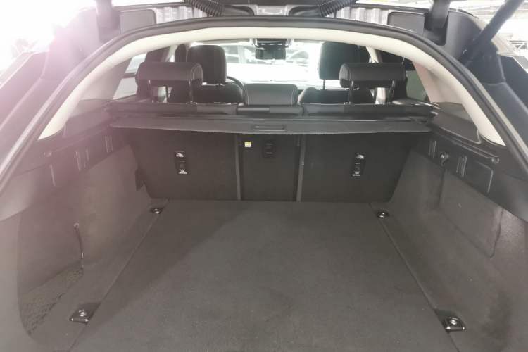 Used Land Rover Range Rover Velar 2021 P250 model