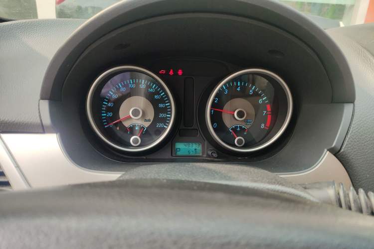 Used Buick Excelle 2013 1.5L Automatic Classic Model
