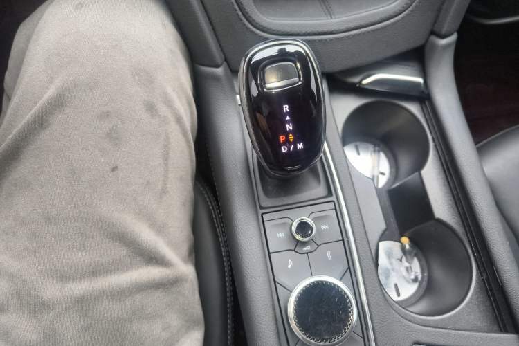 Used Cadillac XT6 2022 2.0T Six-Seater Four-Wheel-Drive Luxury Version
