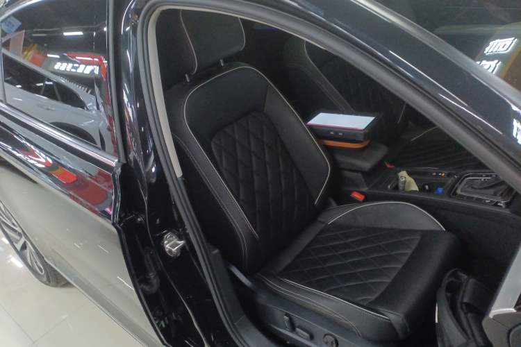 Used Volkswagen Magotan GTE Plug-in Hybrid 2022 GTE Luxury Model
