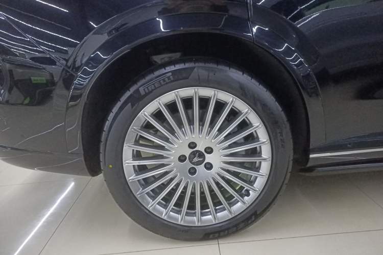 Used VOYAH Titan 2026 Model Max+ Right Rear Wheel Hub