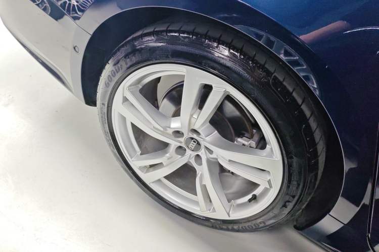 Used Audi A7L 2024 45TFSI quattro S-line Visionary Edition Flow Crystal Package