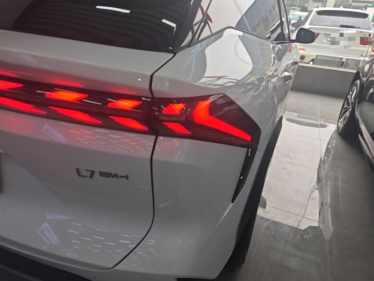Geely Galaxy L7 2025 EM-i 115km Long-Range Version — снимка 9