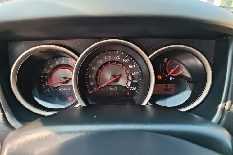 Used Nissan Sylphy 2012 Classic 1.6XE Manual Comfort Edition Instrument Cluster