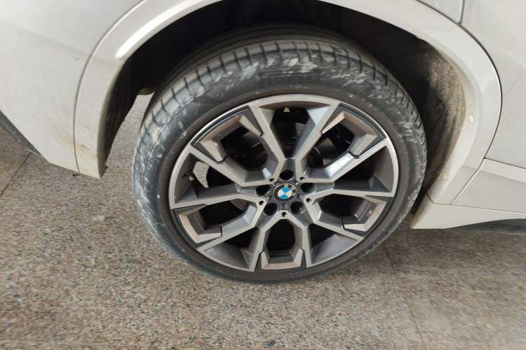 Used BMW X2 2022 sDrive25i Midnight Edition Right Rear Wheel Hub