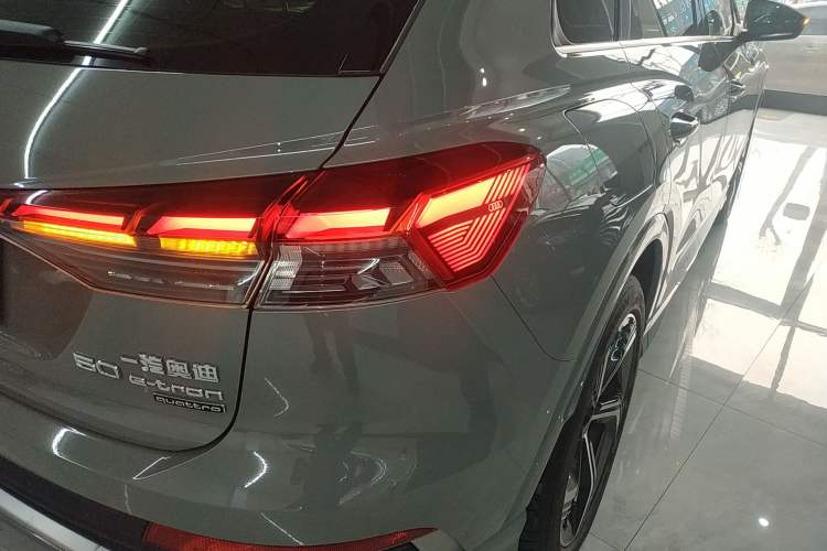 Used Audi Q4 e-tron 2022 50 e-tron quattro Visionary Edition
