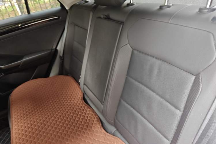 Used Volkswagen T-ROC 2022 280TSI DSG Two-Wheel Drive Comfort PLUS