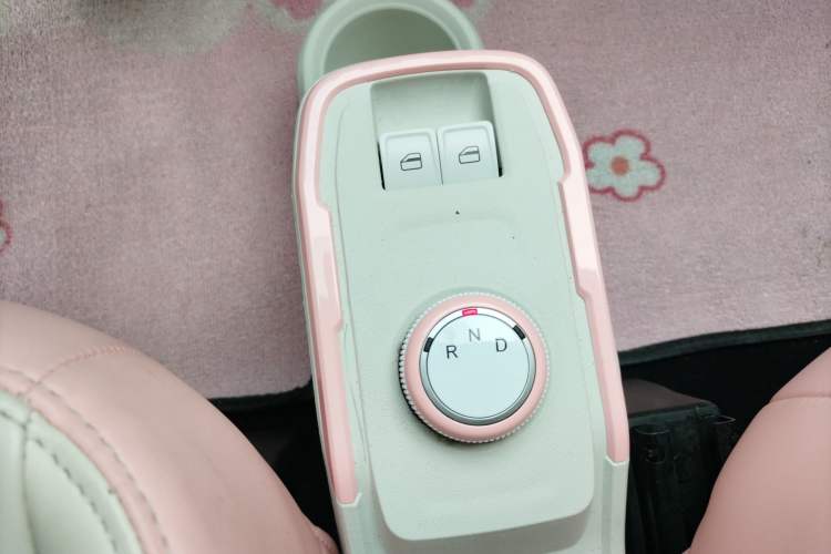 Used Chery QQ Ice Cream 2022 Taohuanxi Fragrant Peach Model